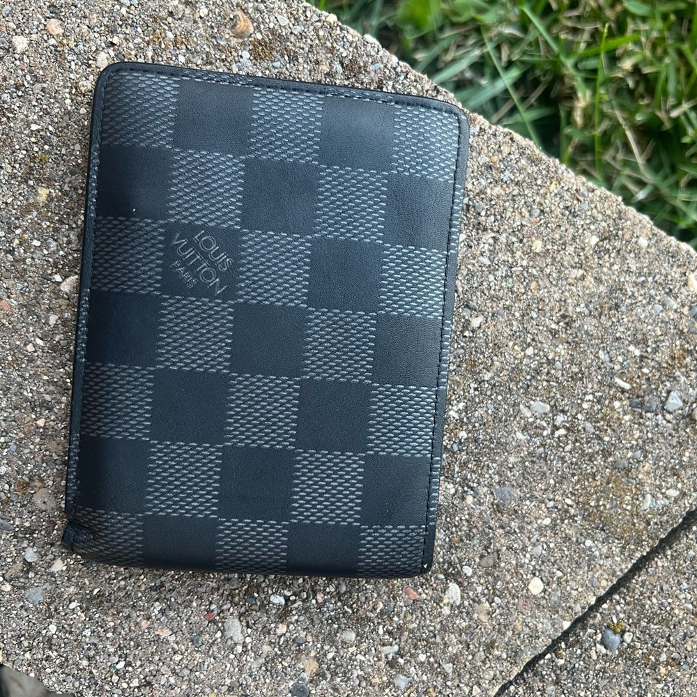 Louis Vuitton Damier Graphite Card Holder - Picture 2 of 4